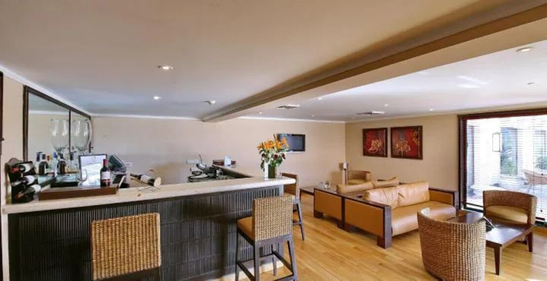 Khajuraho_The_lalit_temple_view_3