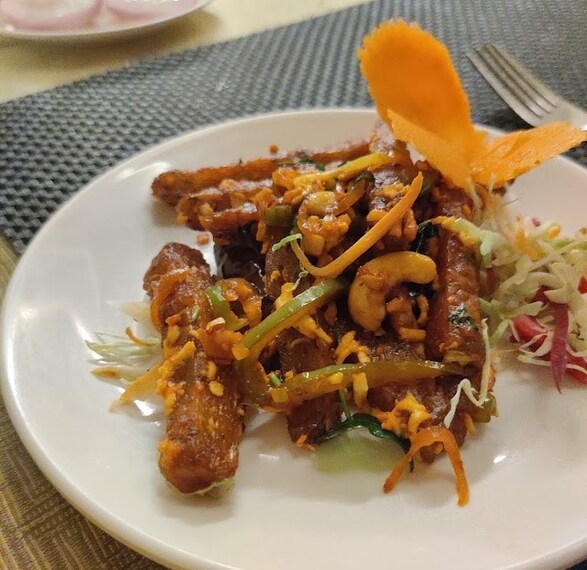 Khammam_Kinnera_the_family_restaurant_3