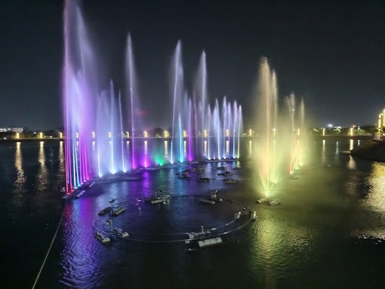 Khammam_Lakaram_lake_2