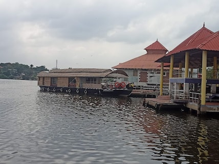 Ashtamudi Backwater and Lake