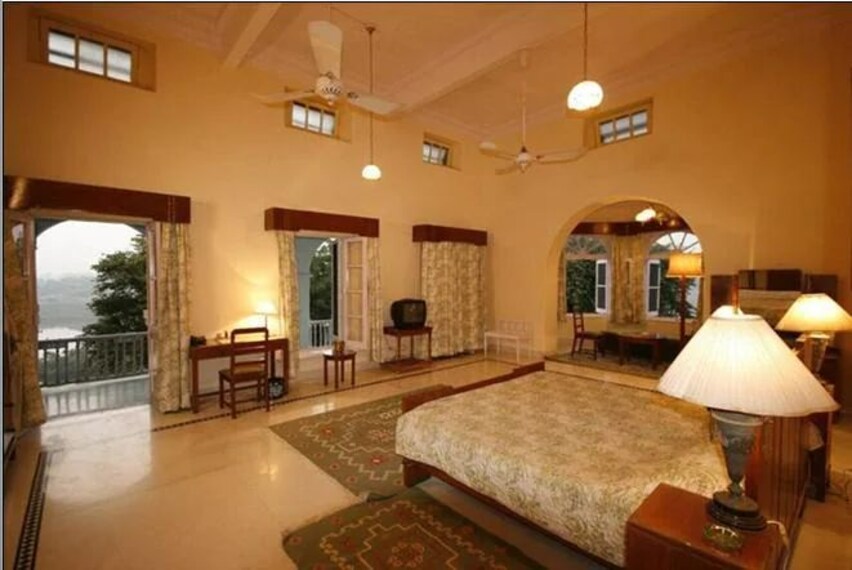 Kota_Brijraj_bhawan_palace_hotel_2