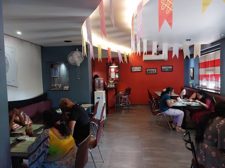 Kottayam_Wheels_the_gallery_restaurant_1