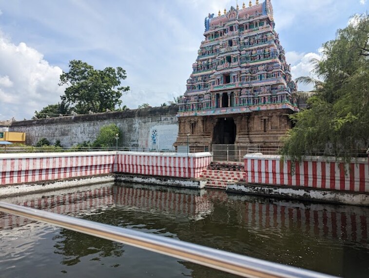 Kumbakonam_Thenupuriswarar_temple_1