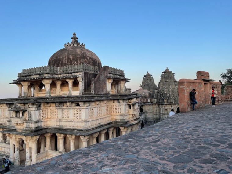 Kumbhalgarh_Vedi_temple_2