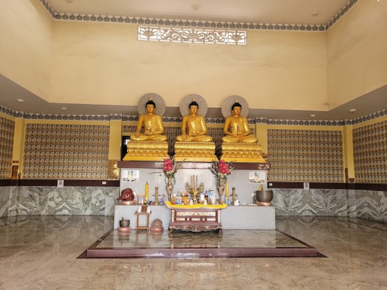 Kushinagar_Chinese_temple_3