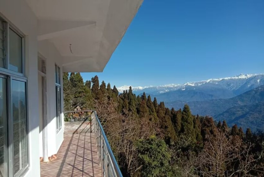 Lava_Hotel_hills_view_3