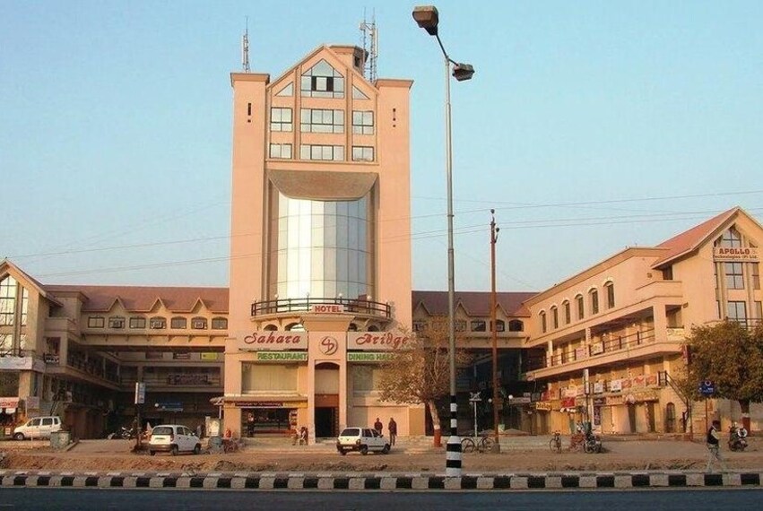 Mehsana_Hotel_sahara_bridge_1