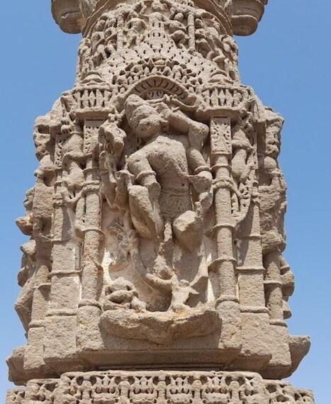 Mehsana_Kirti_toran_2