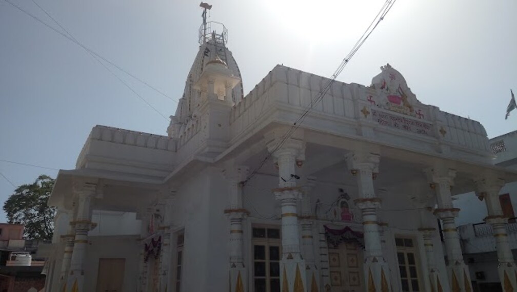 Mehsana_Kumbharia_jain_temples_1