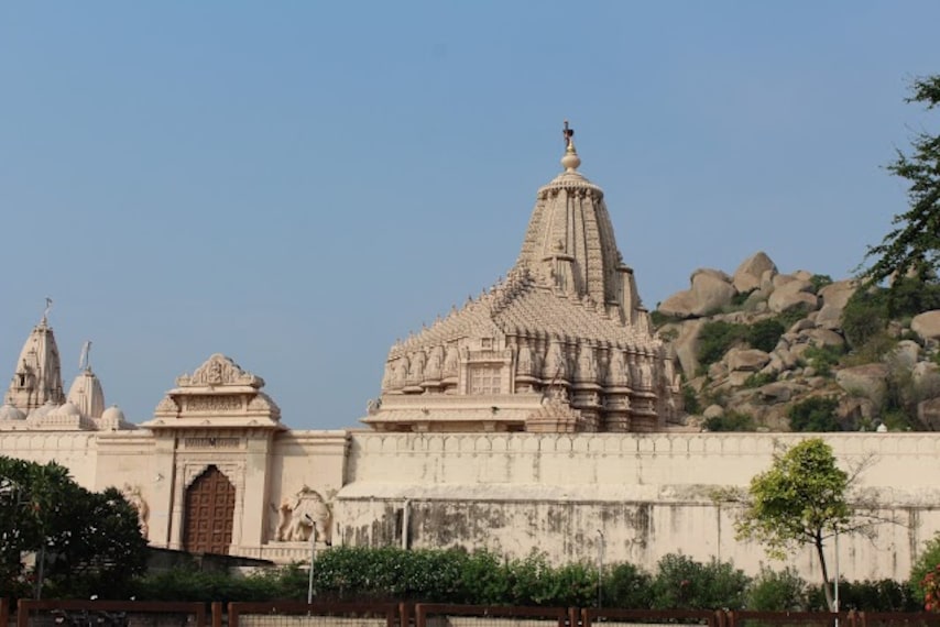 Mehsana_Taranga_hills_1