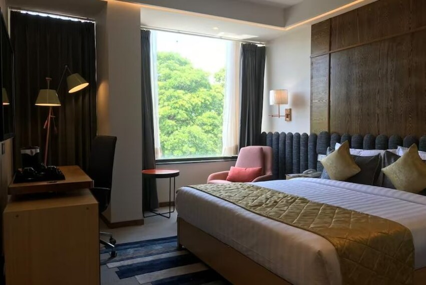 Mohali_Hotel_mirage_mohali_2