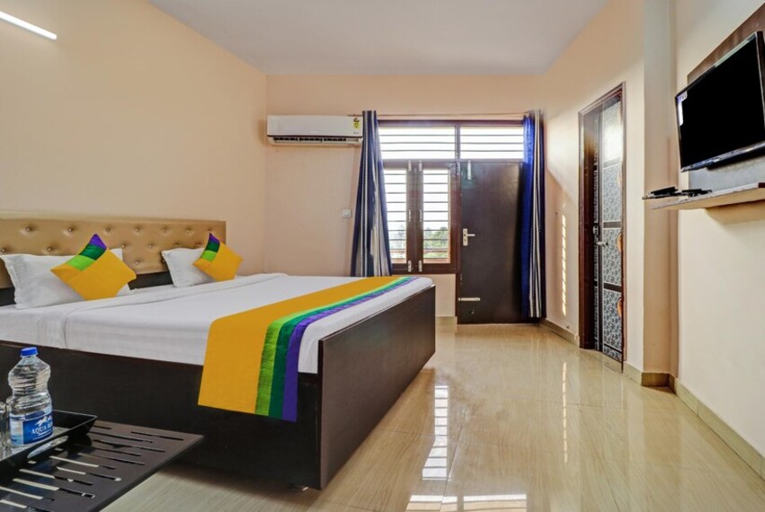 Mohali_Treebo_trip_divine_inn_1