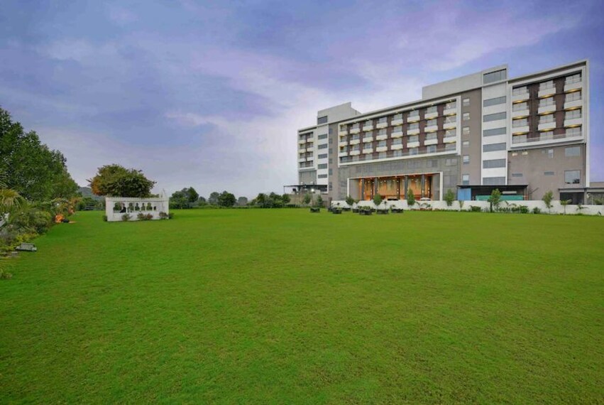 Nathdwara_Marutinandan_grand_1