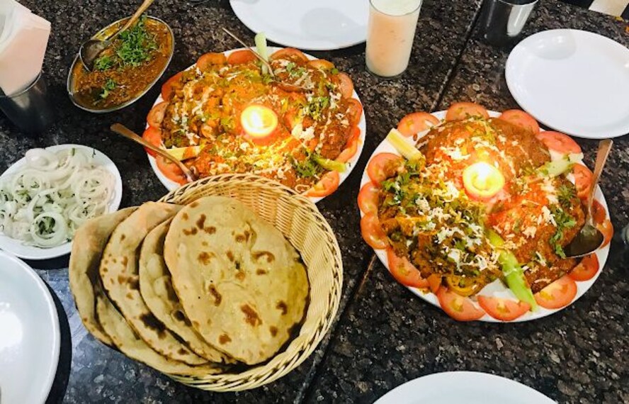 Nathdwara_Toran_thaal_&_restaurant_2