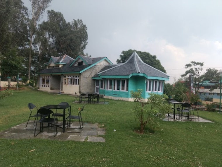 Palampur_Neugal_cafe_3