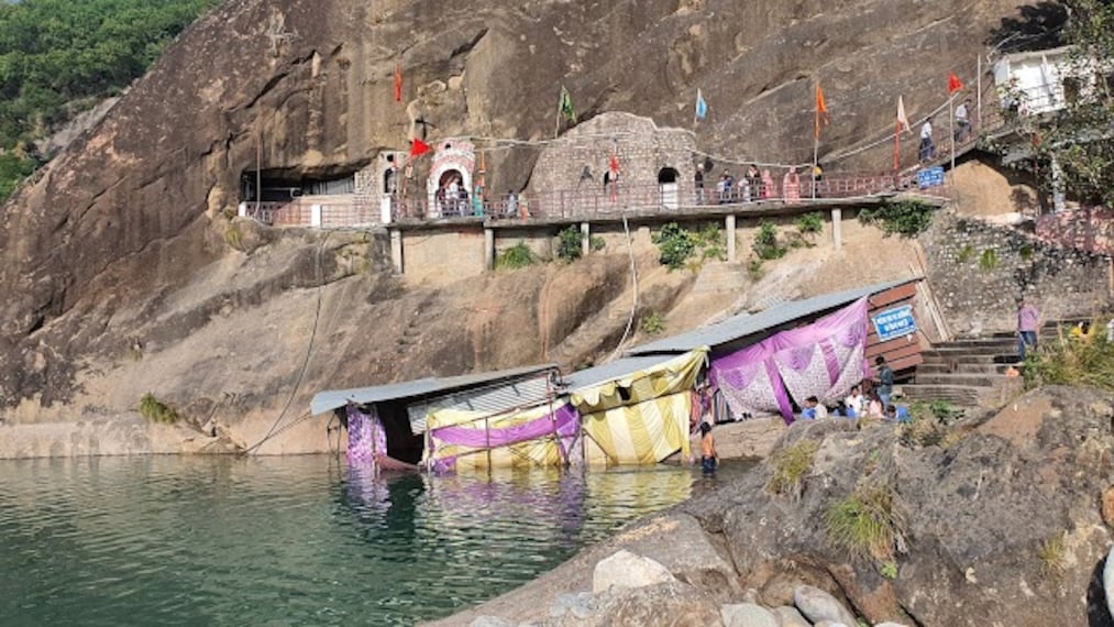 Pathankot_Mukteshwar_temple_4