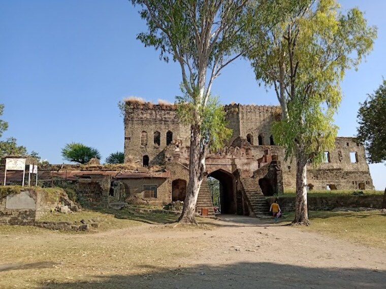 Pathankot_Nupur_fort_1