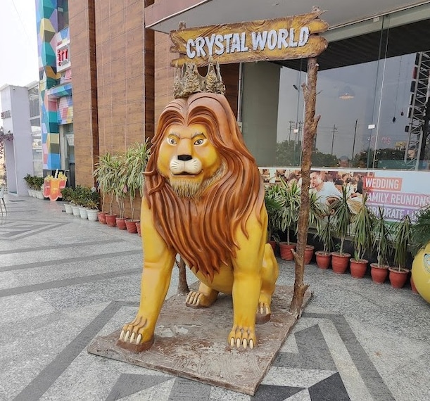 Roorkee_Crystal_world_3