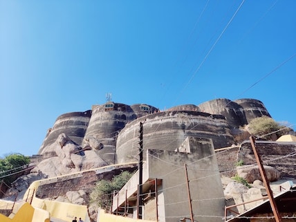 Laxmangarh Fort