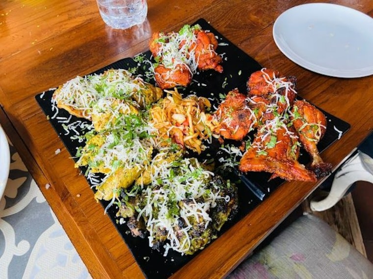 Thane_Coconuts_lagoon_2