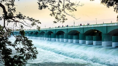 Kallanai Dam