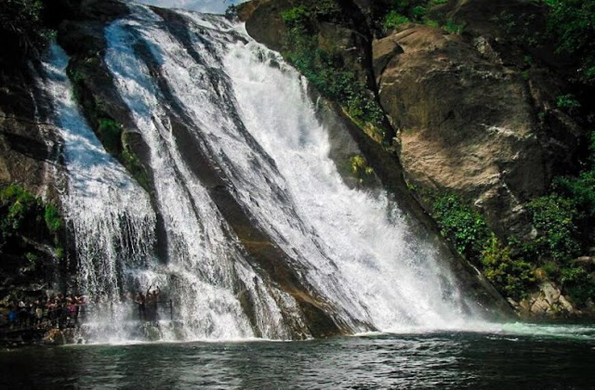 Tirunelveli_Banatheertham_falls_2