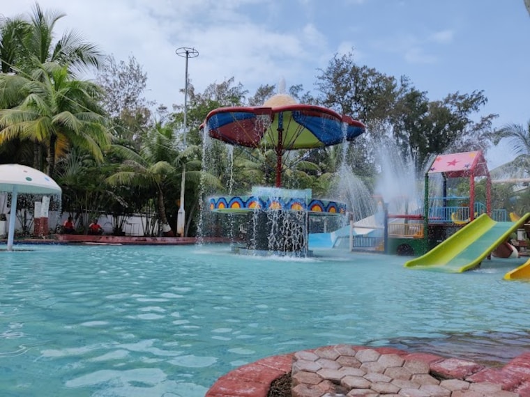 Vapi_Mirasol_water_park_3