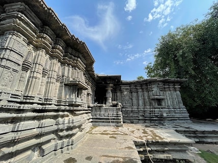 Thousand pillar temple
