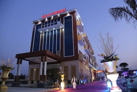 Galaxy Resort