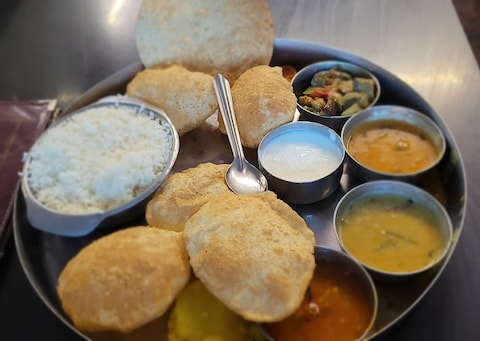 Kamat Restaurant