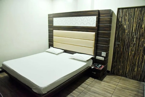 Hotel Mid town