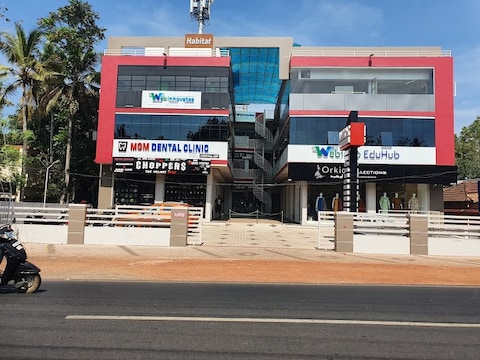 Habitat Shopping Complex