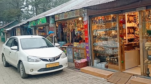 Kufri's Mall Road