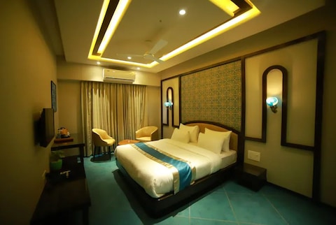 Brij Hotel
