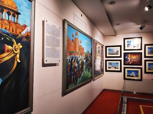 Bandhavgarh_Baghel_Museum_2