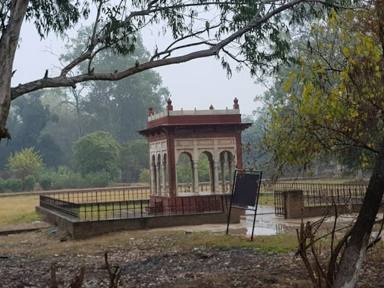 Amritsar_Ram_Bagh_Palace_1