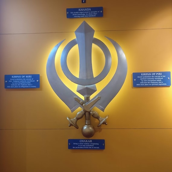 Bandhavgarh_Baghel_Museum_3