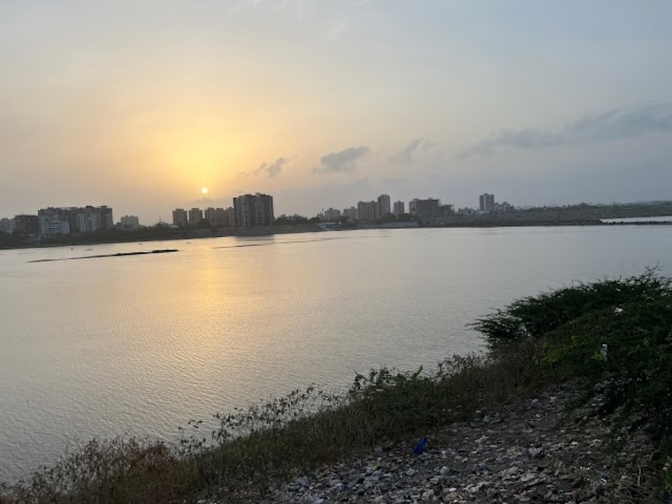 Surat_Tapi_Riverfront_Near_Surat_1