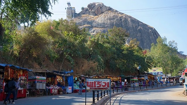 Ambaji_Gabbar_hills_2
