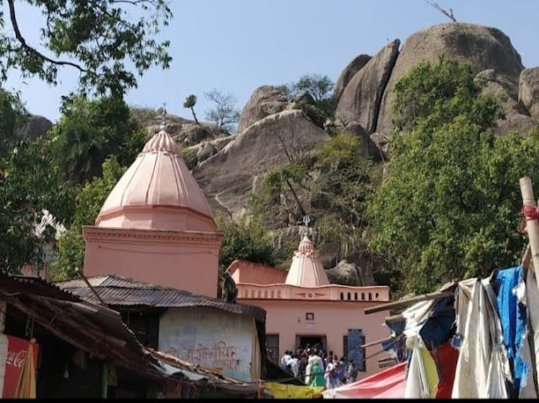 Deoghar_Tapovan_Caves_and_Hills_3