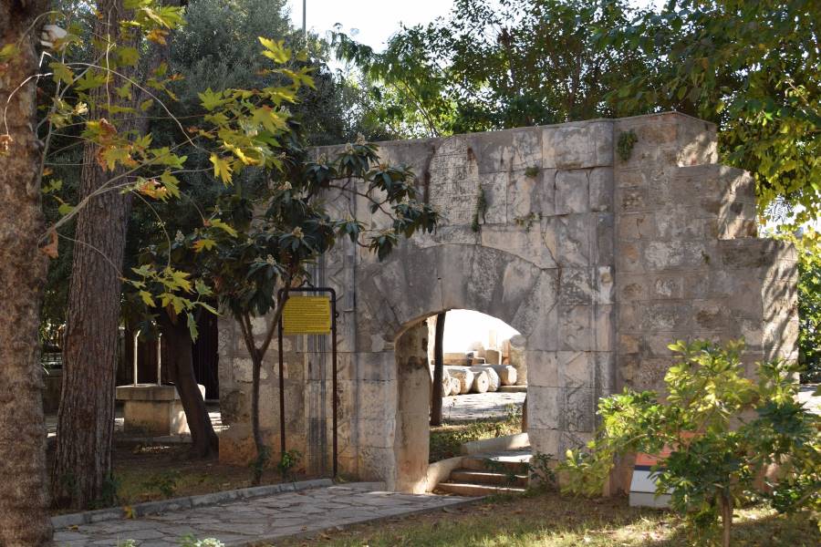 Antalya_Yivli_Minare_Square_10
