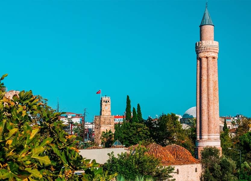 Antalya_Yivli_Minare_Square_1