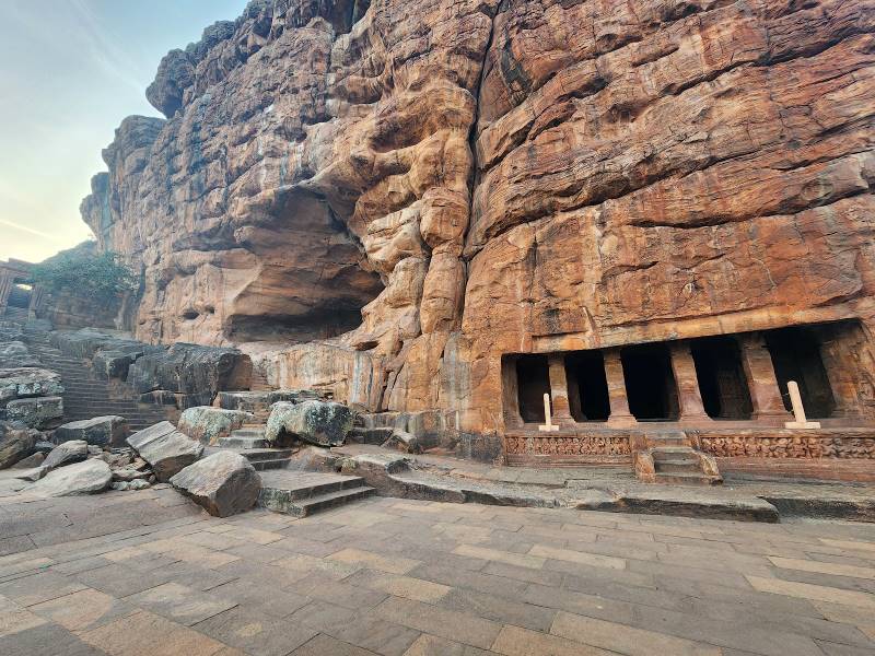 Badami_Cave_Temples_6