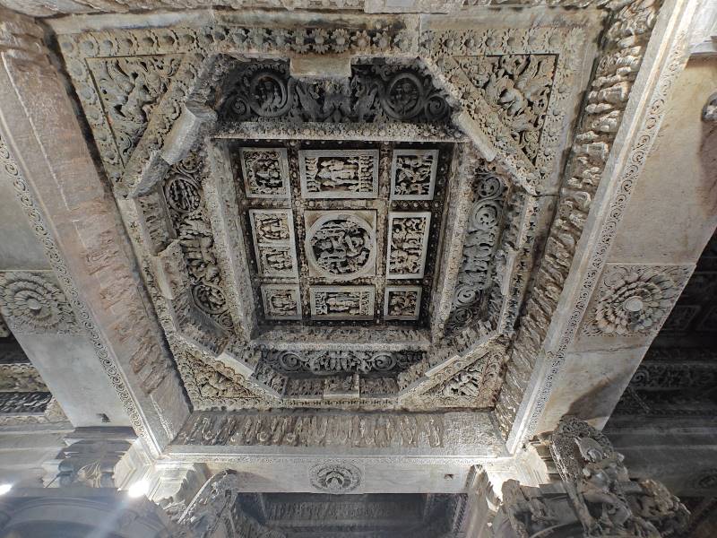 Belur_Hoysaleshwara_Temple_5