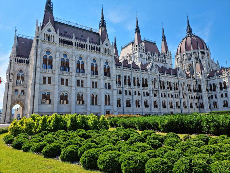 Budapest_The_Parliament_House_6