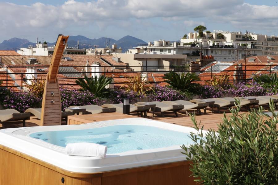 Cannes_Best_Western_Premier_Le_Patio_des_Artistes_1