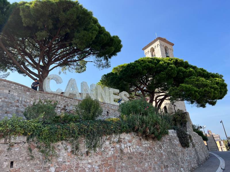 Cannes_Le_Suquet_Old_Town_2