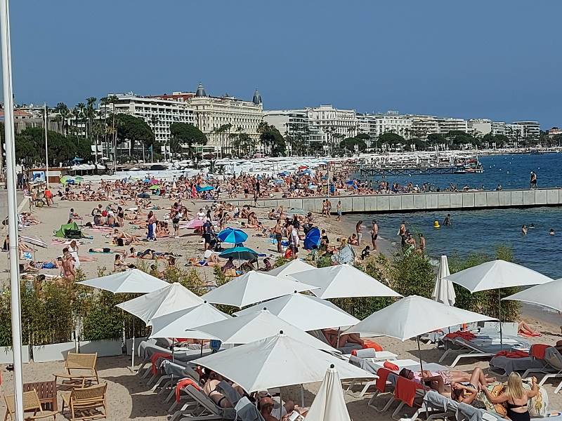 Cannes_Palais_des_Festivals_et_des_Congres_5