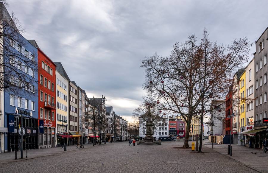 Cologne_Old_Market_1