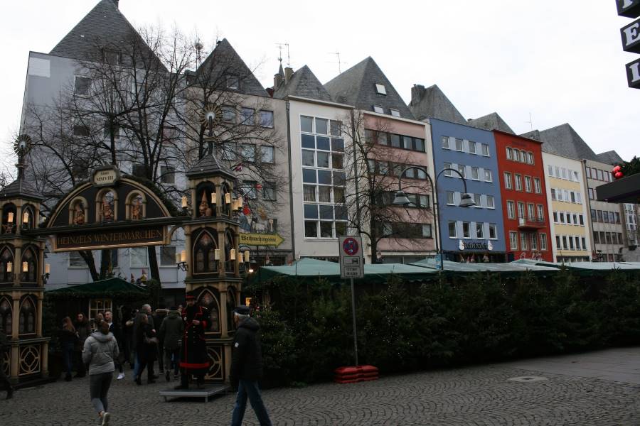 Cologne_Old_Market_2